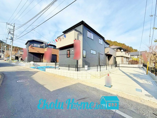 あきる野市五日市第10　全4棟　4号棟の前面道路含む現地写真