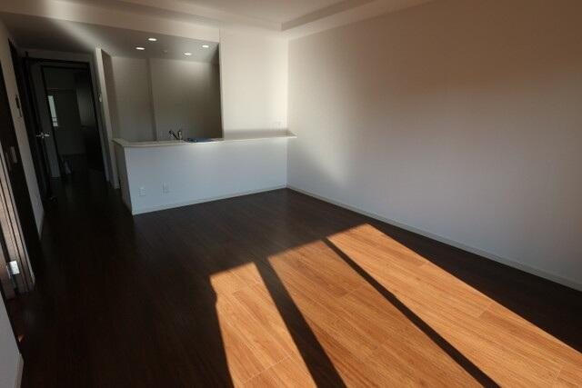 ロイヤルガーデンはりまや町の居間・リビング| 