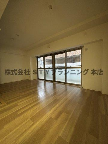 仲介手数料0円！シャルム本郷の居間・リビング