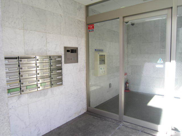 パインリッチ湘南のエントランス