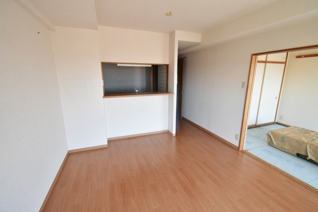 ウエストヒルズⅠの居間・リビング