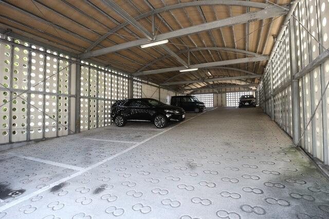 メゾンＳＥＩの駐車場| 