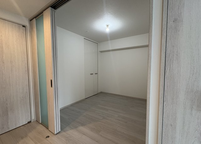 橿原市久米町の賃貸マンションの洋室|クローゼット付き洋室4.3帖