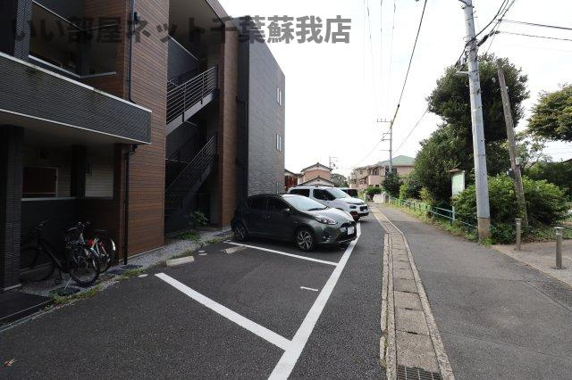 GRACIM_01 の駐車場|駐車スペースもあります