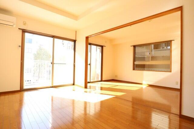 ア・ラ・モードはりまやの居間・リビング| 