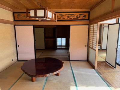【和室】 | 佐久市平賀中古住宅２ | 中央和室　※写真にある座卓は撤去いたします