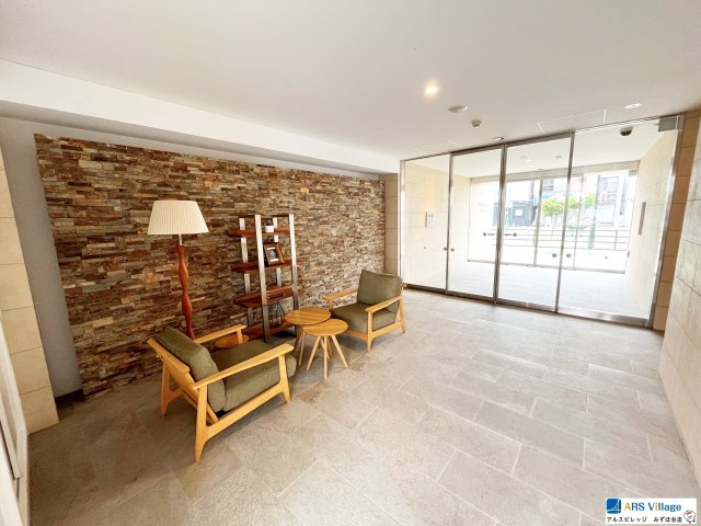 パークプレゾン上福岡のエントランス|ロビーの様子です