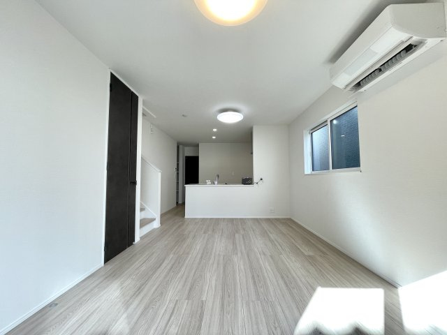 練馬区平和台3丁目　省エネ×長期優良住宅　限定3棟の居間・リビング|2号棟