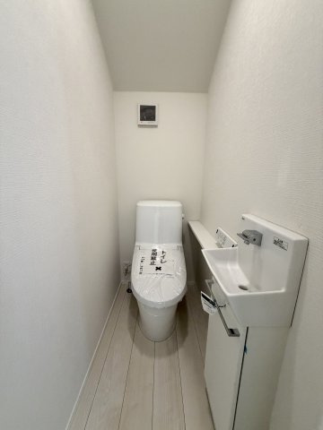 練馬区平和台3丁目　省エネ×長期優良住宅　限定3棟のトイレ|3号棟