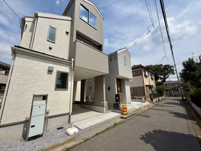 練馬区平和台3丁目　省エネ×長期優良住宅　限定3棟の前面道路含む現地写真