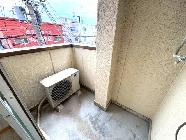 スタンドアップ道明寺のバルコニー