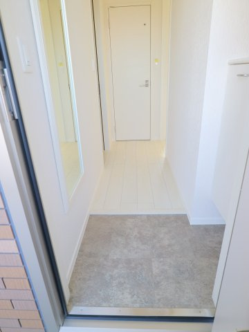 グッチ・フィールドの玄関