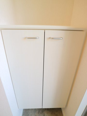 グッチ・フィールドのその他