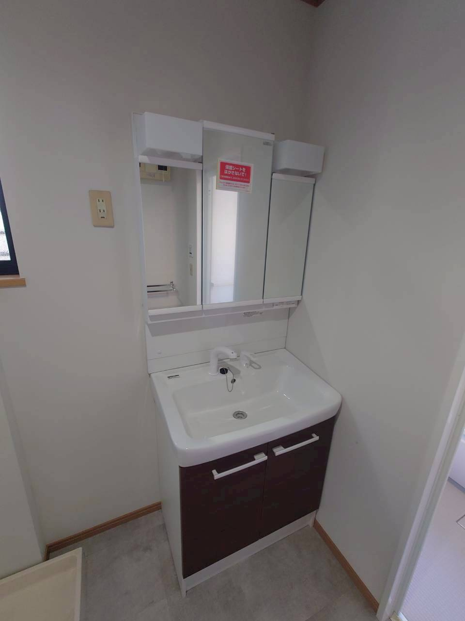 三好丘桜二丁目戸建ての洗面所