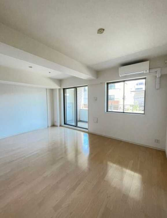 アーデン駒沢パークフロント　ペット相談　ネット無料　日勤管理人の居間・リビング