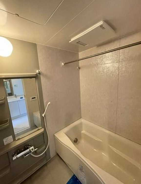 アーデン駒沢パークフロント　ペット相談　ネット無料　日勤管理人の浴室