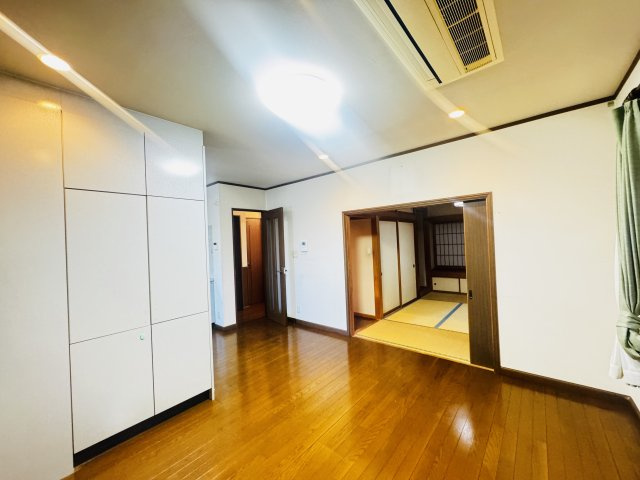高崎市飯塚町　中古住宅の居間・リビング|高崎市飯塚町　中古住宅