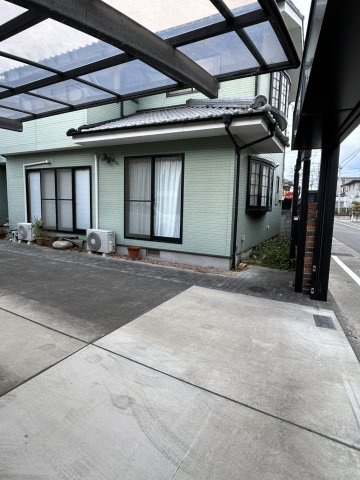 古川南１丁目　戸建　(店舗併用可)(二世帯住宅可)の駐車場