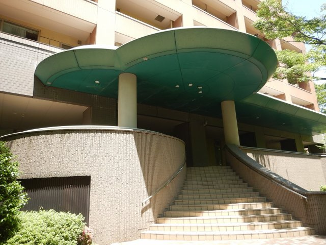西早稲田パークタワーのエントランス