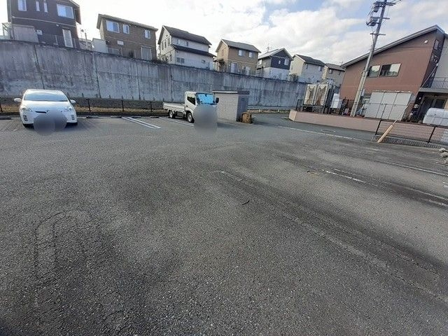 筑紫野市美しが丘南３丁目のアパートの駐車場