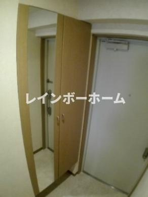 グランプエルタの玄関|※別号室参照