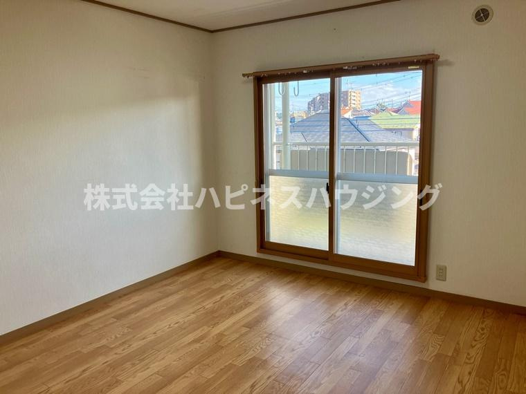 柏グリーンハイツG棟の洋室