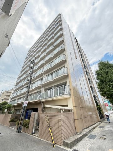 甲南クローバーハウスの外観