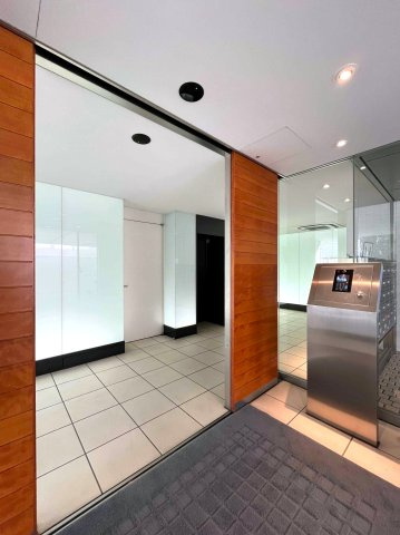 ピアース中目黒のロビー