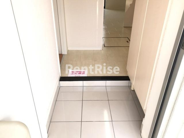 サンパレスⅥの玄関|玄関