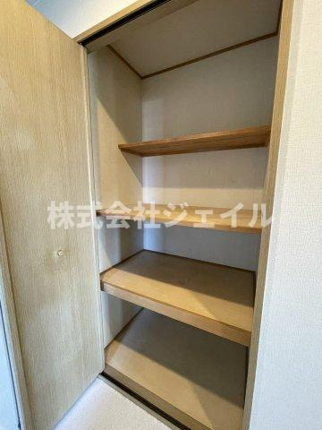 中古マンション　グリーンスクエア三田の収納