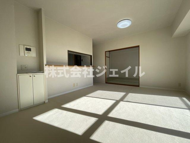 中古マンション　グリーンスクエア三田の居間・リビング