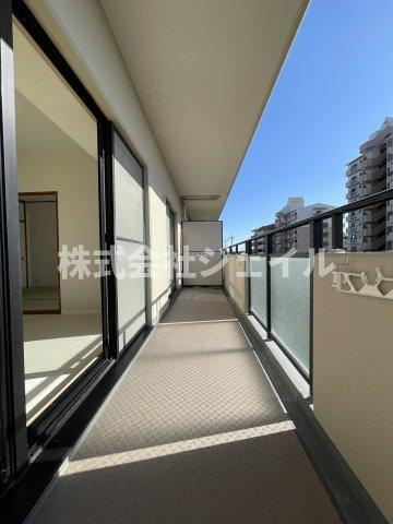中古マンション　グリーンスクエア三田のバルコニー