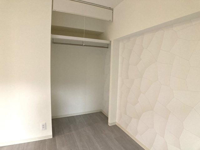 鈴蘭台ホワイトレジデンスの収納|収納スペース、各部屋に完備してます