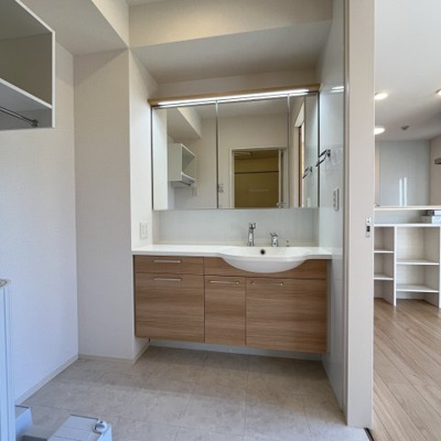 【独立洗面台】 | メゾンシャトーベルロード