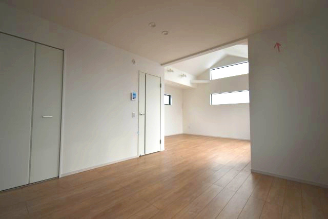 向山4丁目・新築戸建の居間・リビング