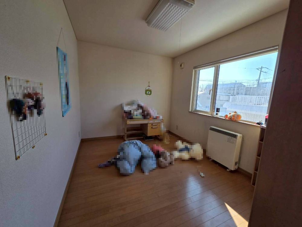 若草町　中古住宅の洋室|2階洋室6帖（西側）