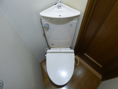 【トイレ】 | ホワイトハウス