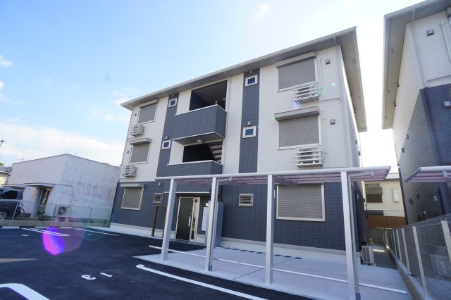 アヴニール西九条の外観