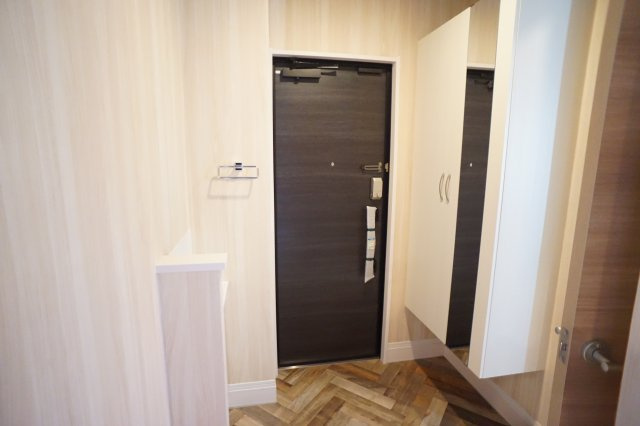 アヴニール西九条の玄関