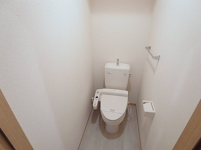 ソレアードのトイレ|ウォシュレット完備してます