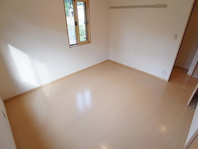 ソレアードの内装|綺麗なフローリング