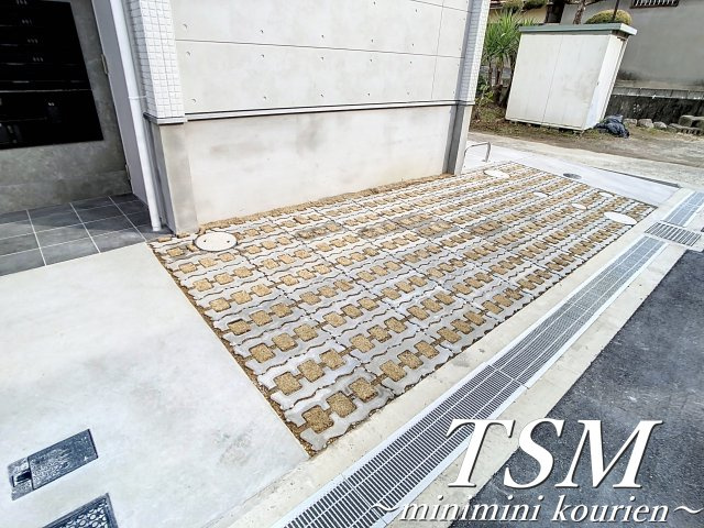 リアフラッツ香里園ＳＯＵＴＨの駐車場