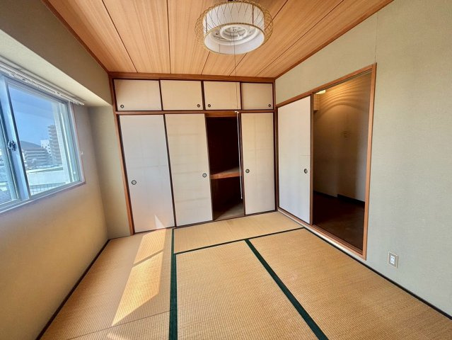 マジェスティコート東雲町の和室