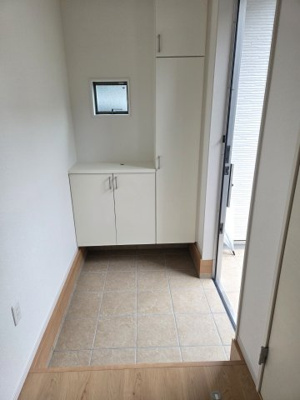 【玄関】 | 山科区大宅五反畑町　新築戸建