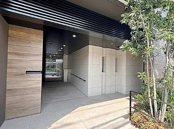 【エントランス】 | シャリエ朝霞グランフィールド