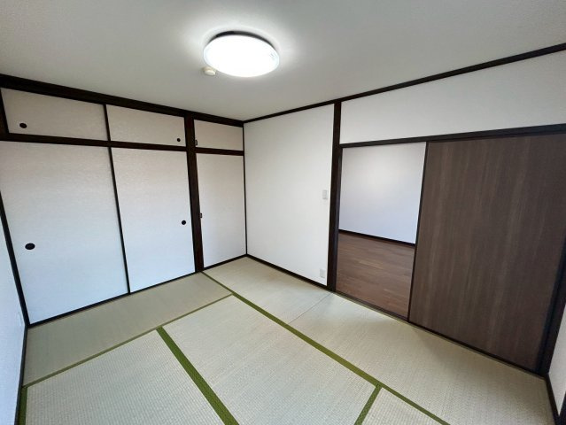 アーバンコート西条の和室