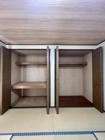 植柳元町戸建ての収納