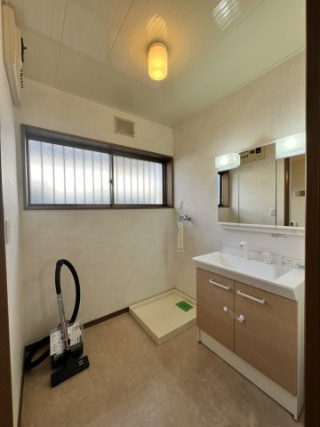 植柳元町戸建ての脱衣所