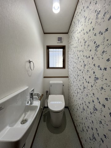 植柳元町戸建てのトイレ