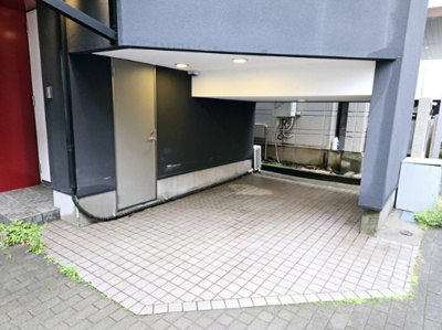 【エントランス】 | 下目黒戸建 